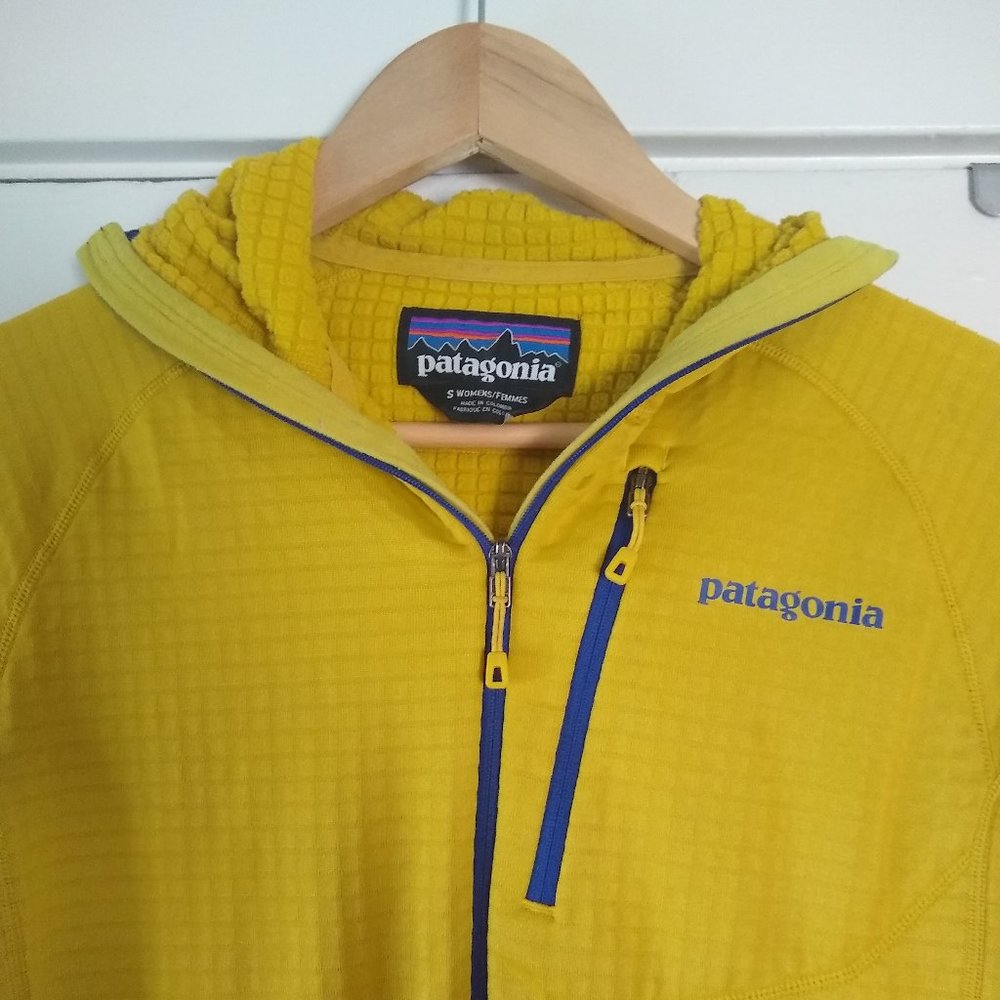 Patagonia Hooded R1 Half-zip Pullover